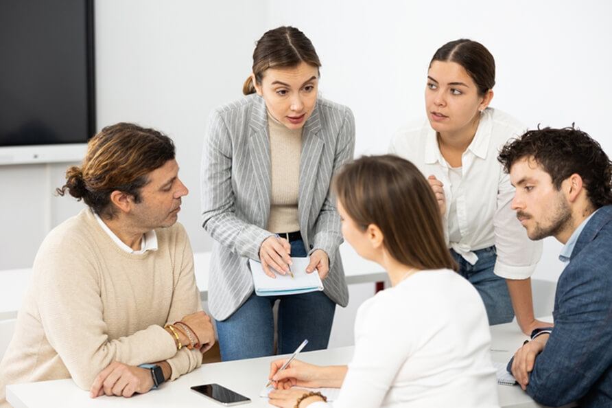 Group Health Insurance vs. Individual Plans: Which Is Better for Employees?